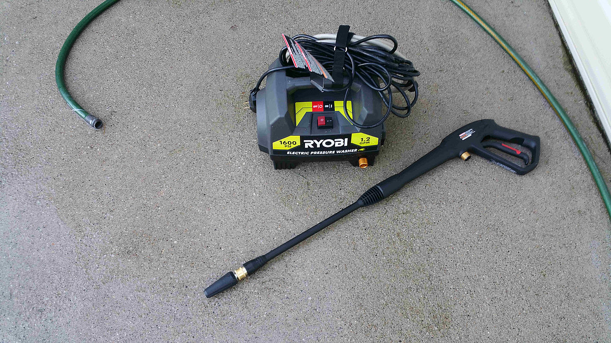 I like the RYOBI Model RY141612 1600 PSI Pressure Washer NetDip